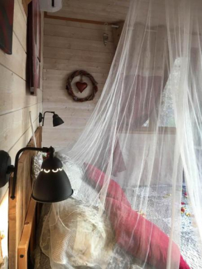 Отель La cabane des amoureux  Баржоль